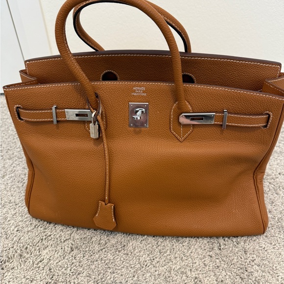 INSPIRED B BAG SIZE 40 in GOLD with palladium hardware - Picture 2 of 16